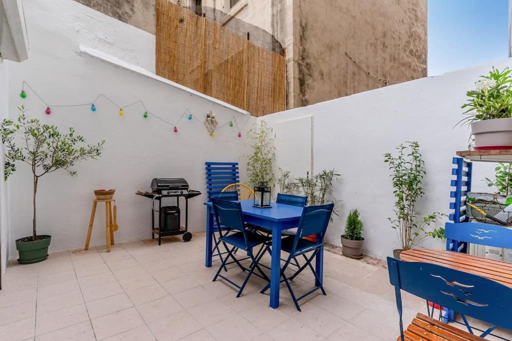 Duplex 4 Pers. Centre Avec Cour Privee Ensoleillee Apartment Marseille Exterior photo